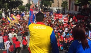 Maduro “y su barriga” bailan “llanerato” con Cilia (Video)