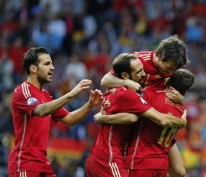 España derrota a Eslovaquia y se coloca a un paso de la Eurocopa