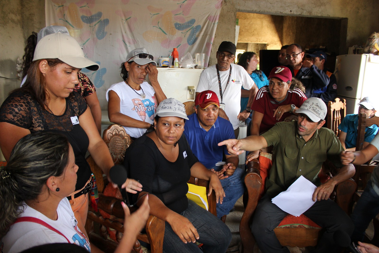 Capriles insta a no distraerse con las campañas sucias del Gobierno