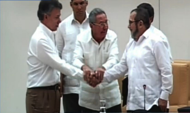 Semana: Qué significa para Colombia el acuerdo firmado entre Santos y “Timochenko”