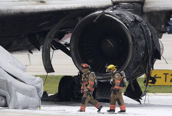 Investigan por qué se incendió en Fort Lauderdale avión con destino a Caracas