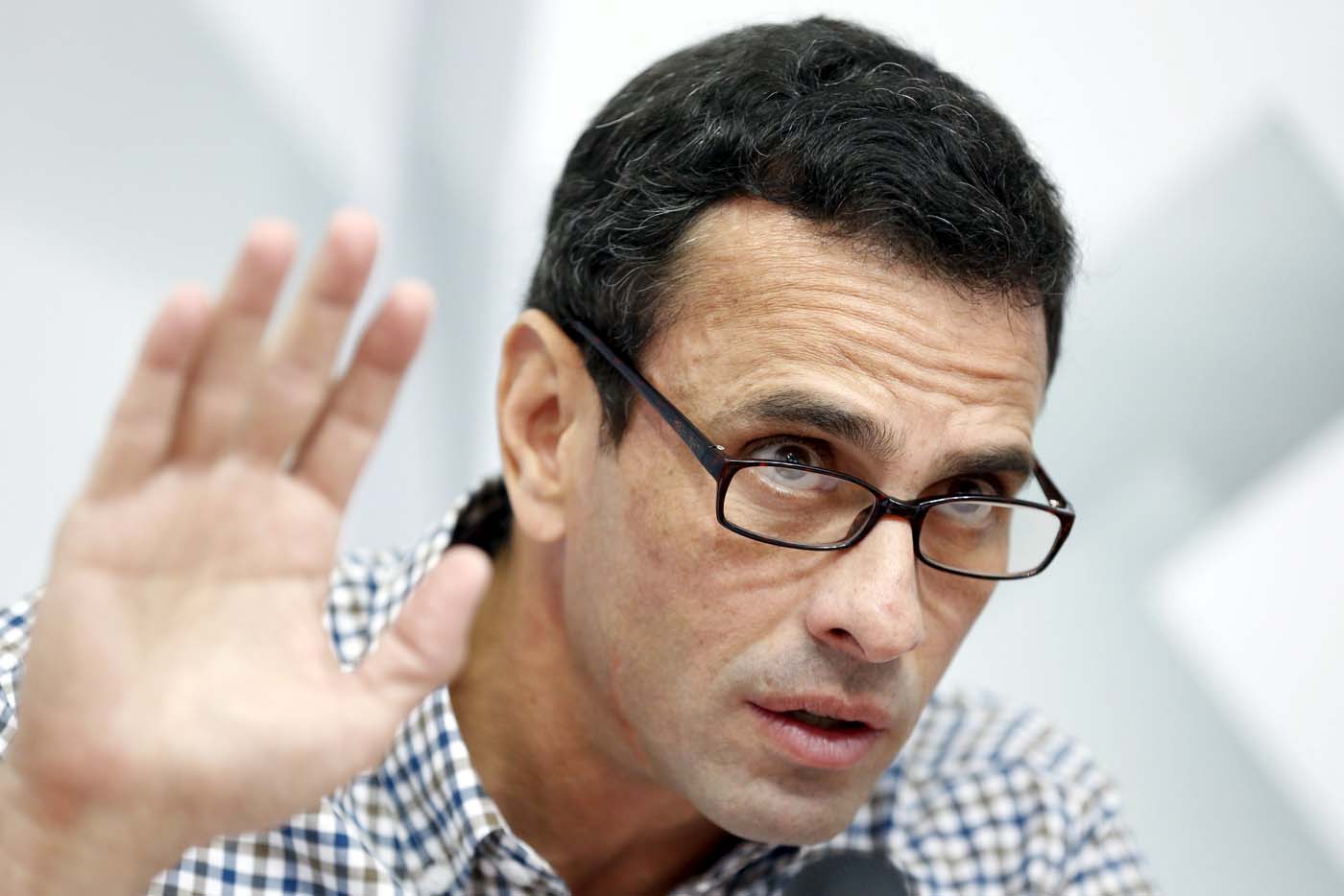 Capriles pide definir antes de marzo el mecanismo para cambiar de Gobierno