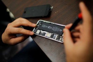 Apple invocará derechos de libertad de expresión en disputa por masacre en San Bernardino