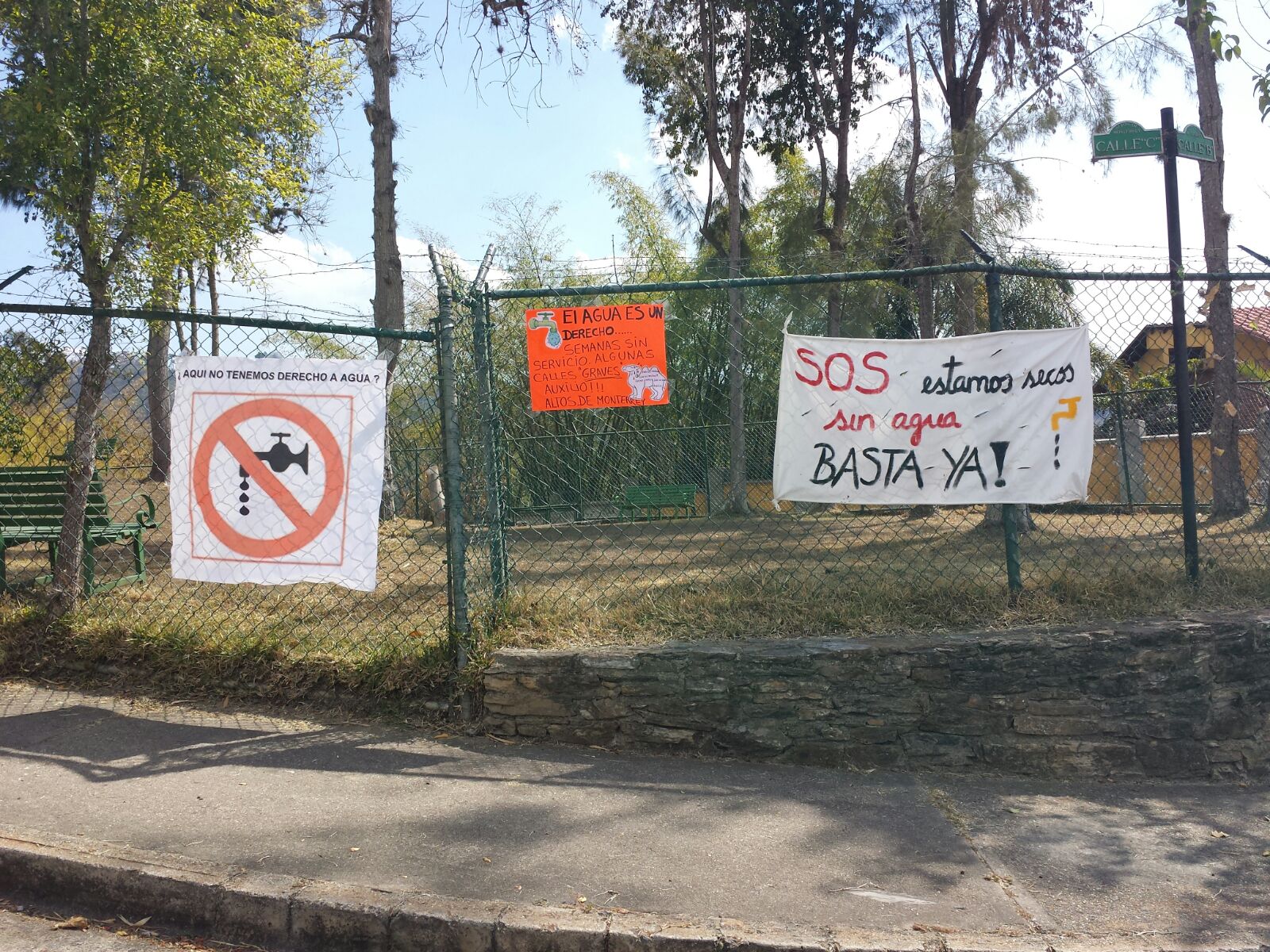 Vecinos de Altos de Monterrey a Hidrocapital: El agua es un derecho