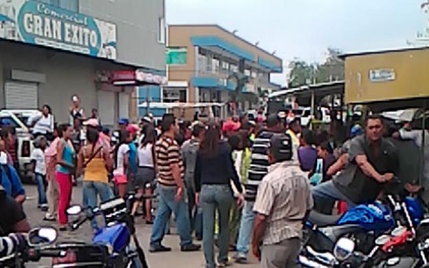 Reportan saqueos en el municipio Rosario de Perijá, en Zulia