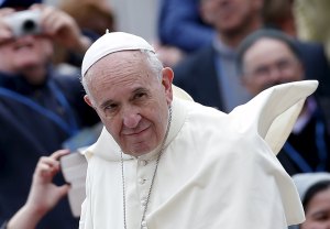 Papa defiende la diversidad y la integración de discapacitados en comunidades