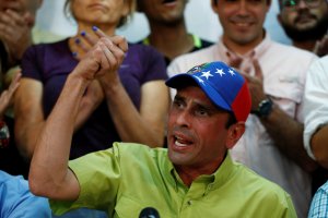 Capriles acusa a Samper de ser un “aliado” de Maduro
