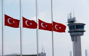Turquía espera “pasos concretos” de Suecia y Finlandia para aprobar su entrada en la Otan