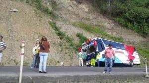 Tres venezolanas entre los 15 heridos en un accidente de tráfico en Ecuador