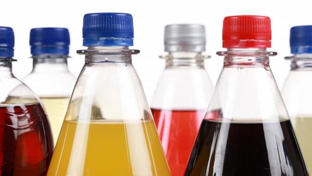 OMS pide más impuestos a bebidas azucaradas para combatir obesidad y diabetes