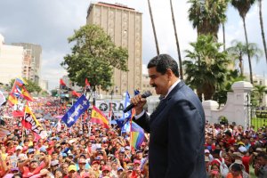 Maduro dice que a Ramos Allup le dio “culillo” asistir al Consejo de Defensa