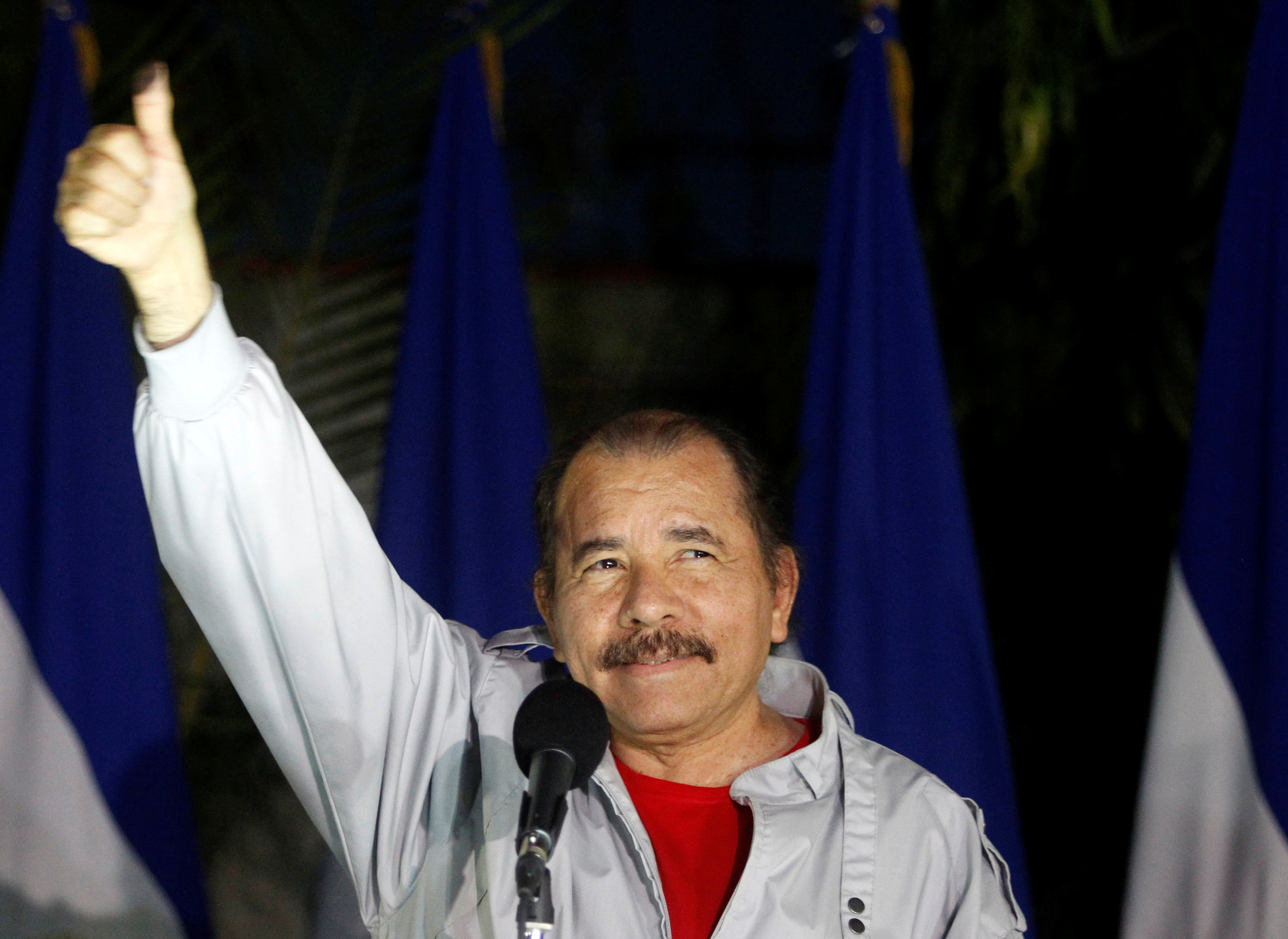 Mujeres denuncian a Ortega y al jefe del Ejército por muerte de 6 civiles