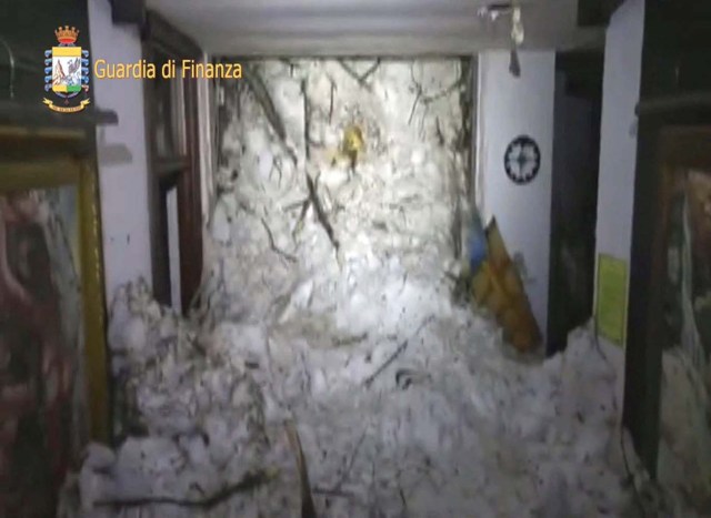 A photo taken from a video shows the snow inside the Hotel Rigopiano in Farindola, central Italy, hit by an avalanche, in this January 19, 2017 handout picture provided by Italy's Finance Police. Guardia Di Finanza/Handout via REUTERS ATTENTION EDITORS - THIS IMAGE WAS PROVIDED BY A THIRD PARTY. EDITORIAL USE ONLY. TPX IMAGES OF THE DAY