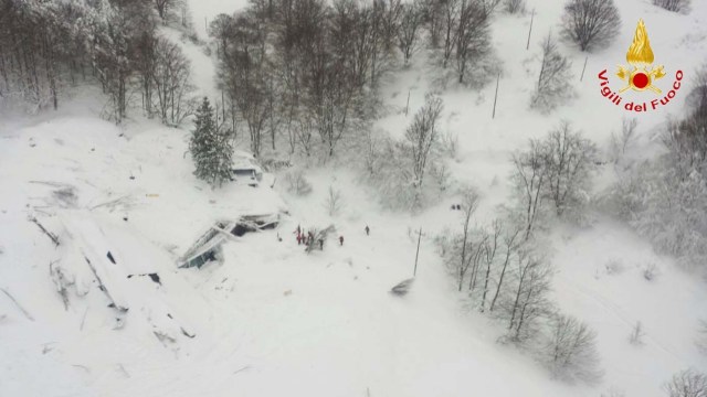 An aerial view shows Hotel Rigopiano in Farindola, central Italy, hit by an avalanche, in this January 19, 2017 handout picture provided by Italy's Firefighters. Vigili del Fuoco/Handout via REUTERS ATTENTION EDITORS - THIS IMAGE WAS PROVIDED BY A THIRD PARTY. EDITORIAL USE ONLY.