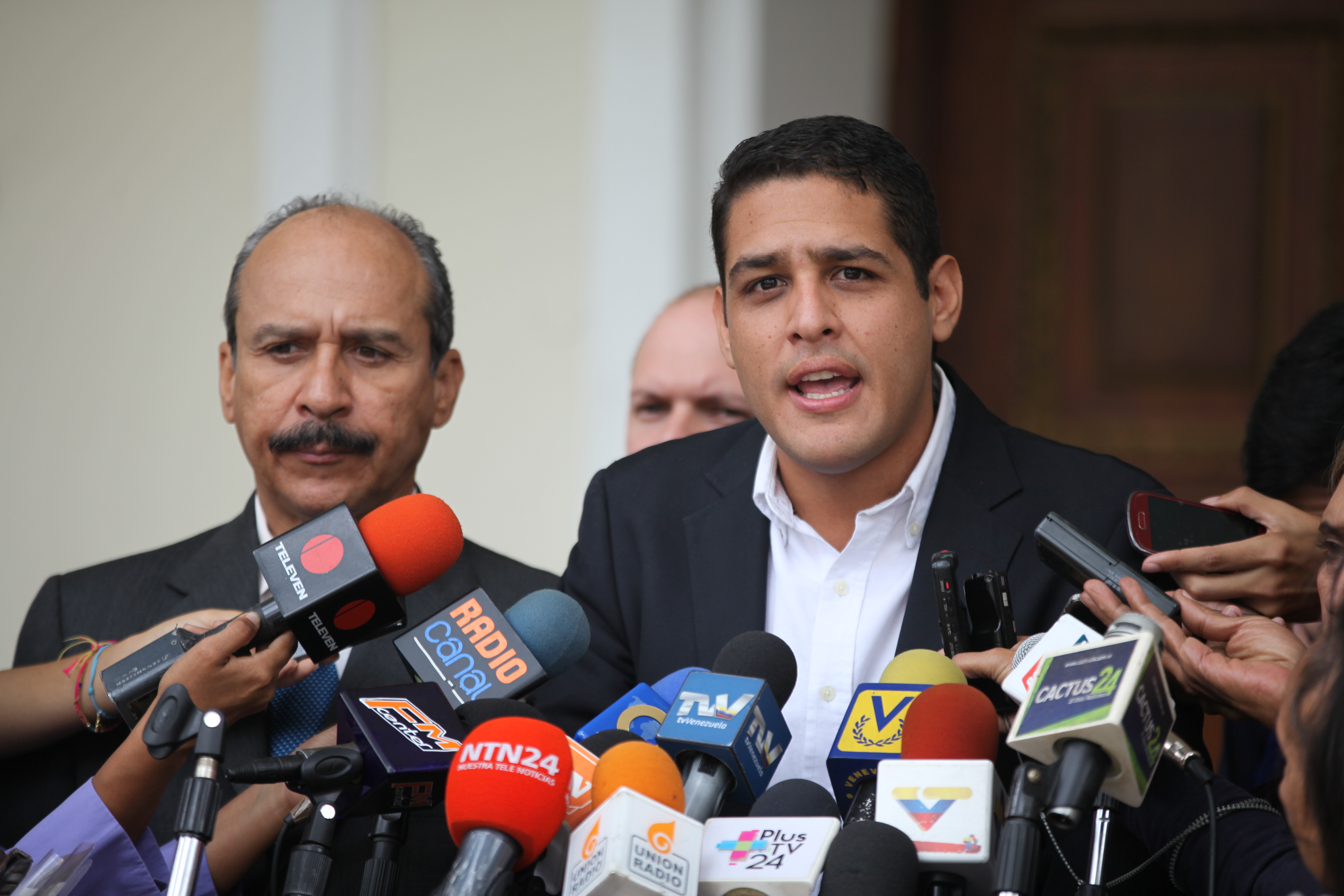 Olivares a Maduro: Esperemos que ayuda solicitada  la ONU no sea otra mentira