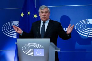 Tajani propone ampliar sanciones europeas a Maduro y elecciones libres en Venezuela