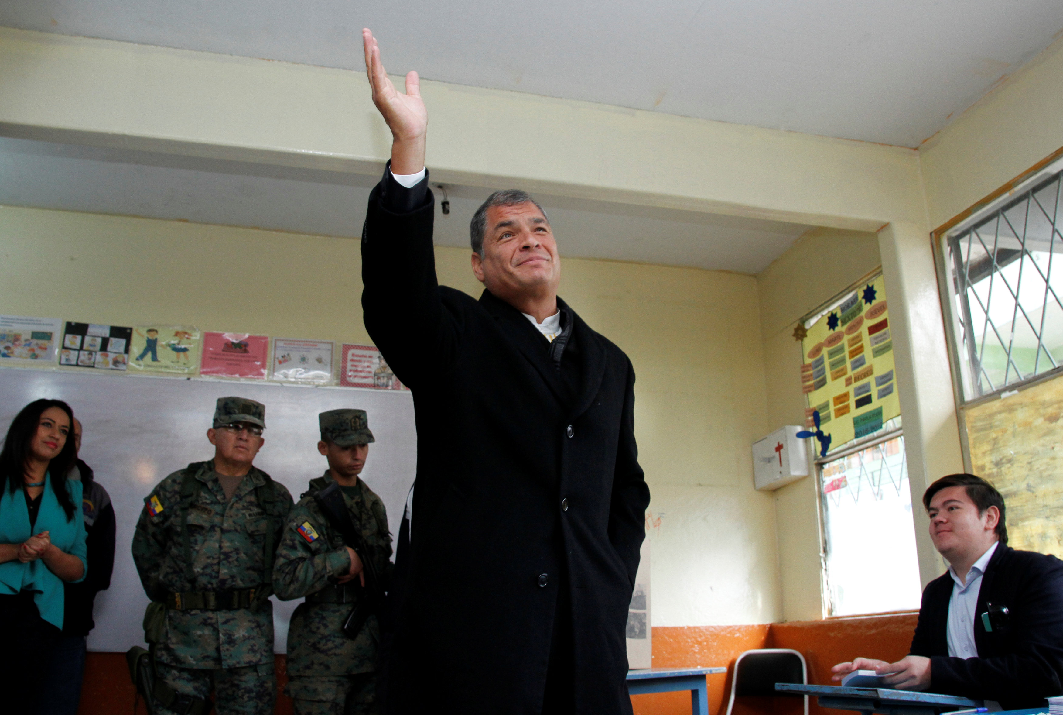 Rafael Correa no descarta presentarse a elecciones en Ecuador