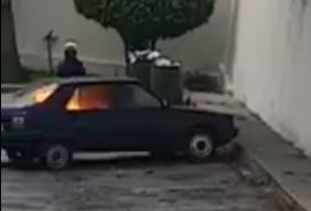 EN VIDEO: Paramilitar colectivo incendiando un carro en Mérida