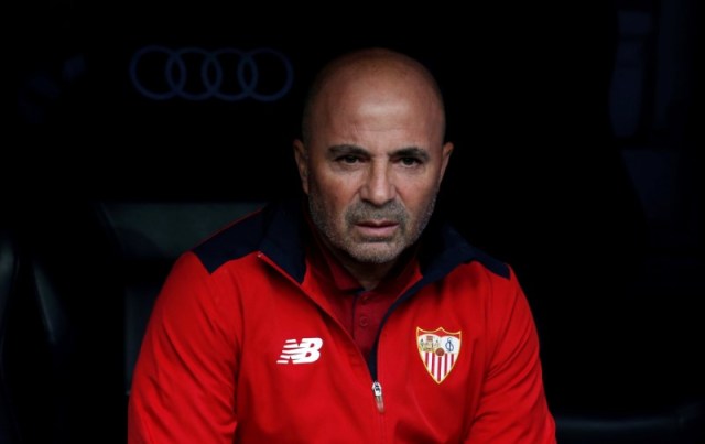 El entrenador del Sevilla, Jorge Sampaoli, en el estadio Santiago Bernabéu, Madrid, España. 14/5/17. Foto: Reuters / Sergio Perez