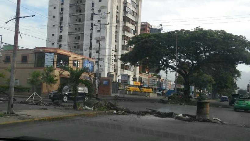 En Aragua montaron barricadas para el trancazo desde temprano #28Jun