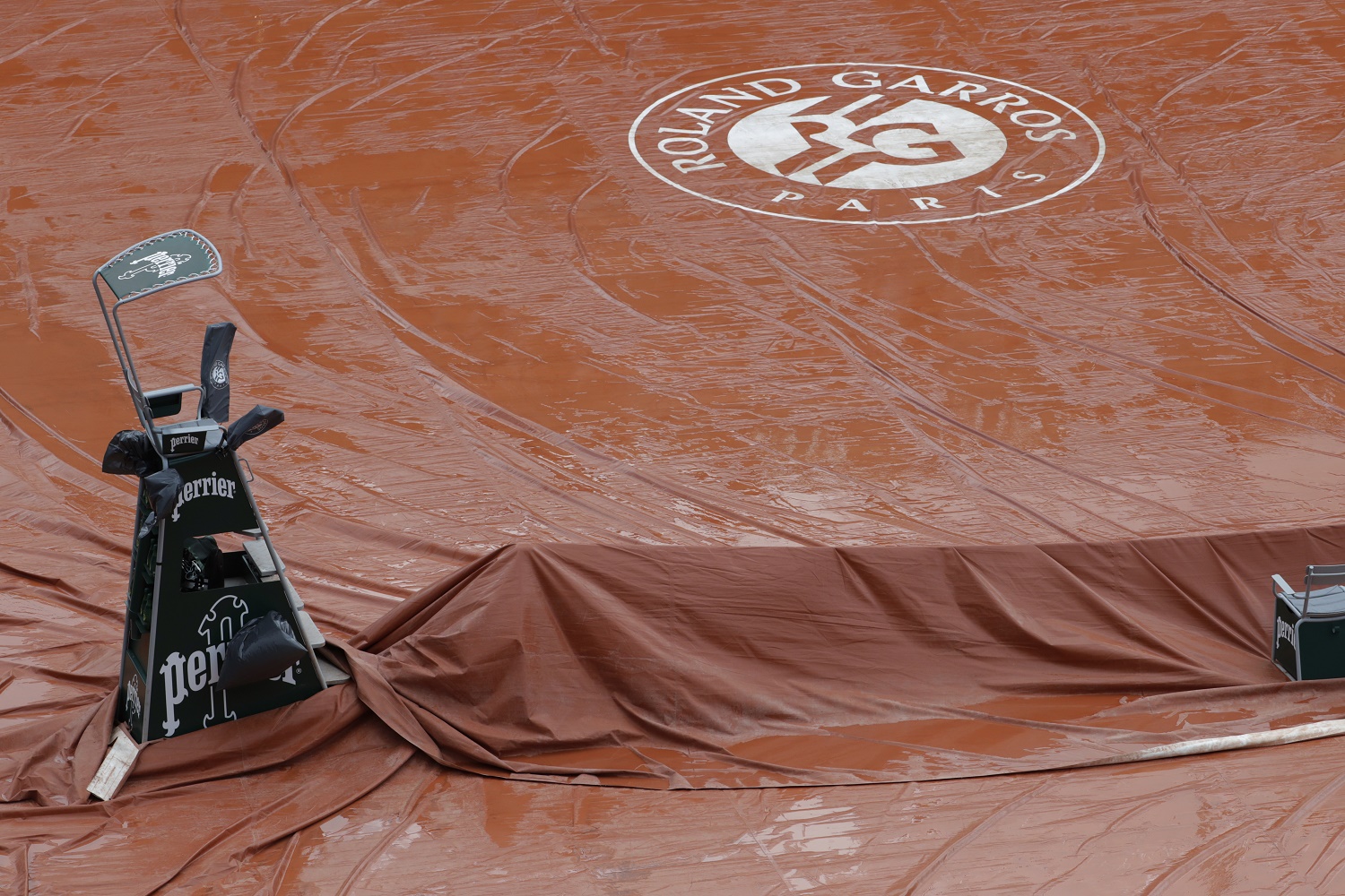 La lluvia interrumpe los primeros cuartos femeninos en Roland Garros
