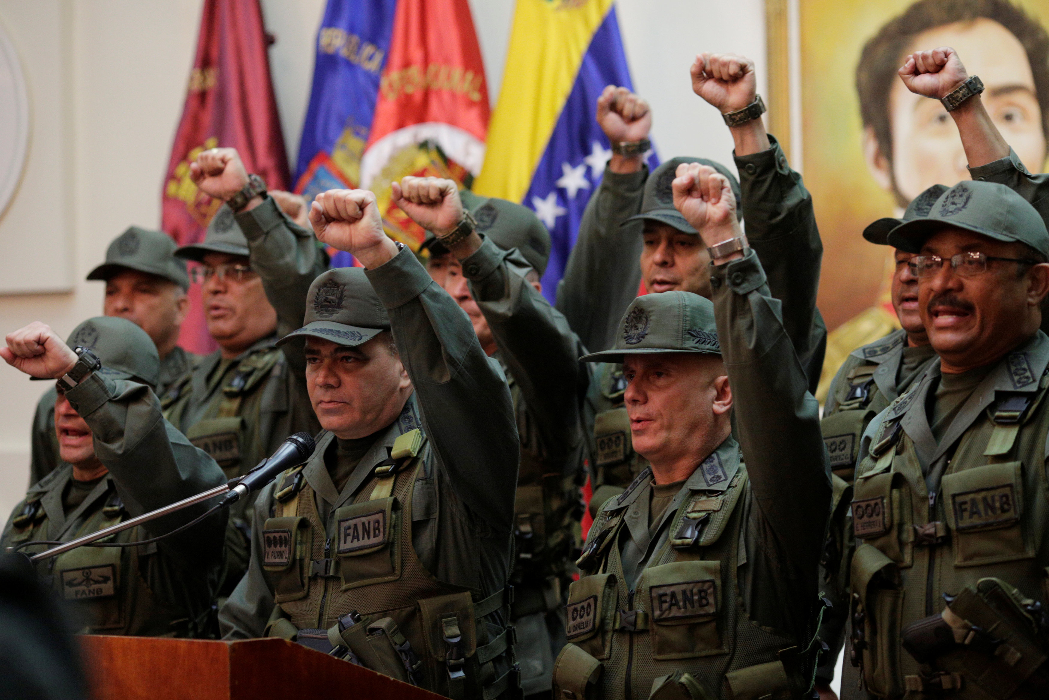 Este es el plan de combate de Padrino López ante la “amenaza” de EEUU (video)