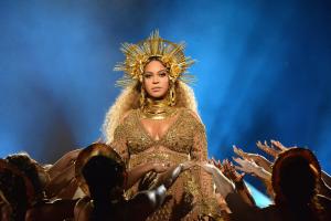 Beyoncé, Tom Hanks, Johnny Depp y otras celebridades que son descendientes de la realeza