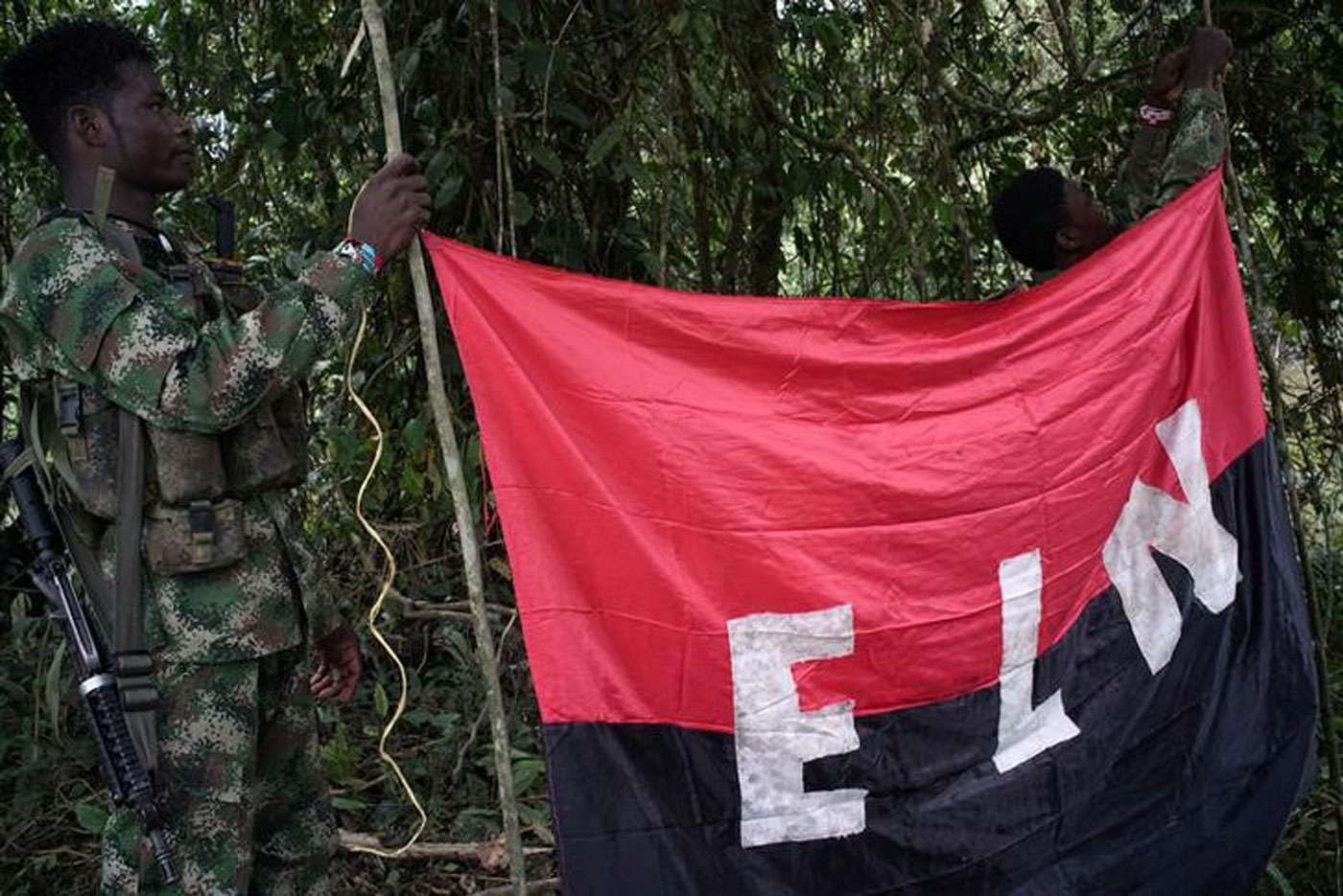 Comandante militar colombiano dice ELN recluta venezolanos que llegan al país