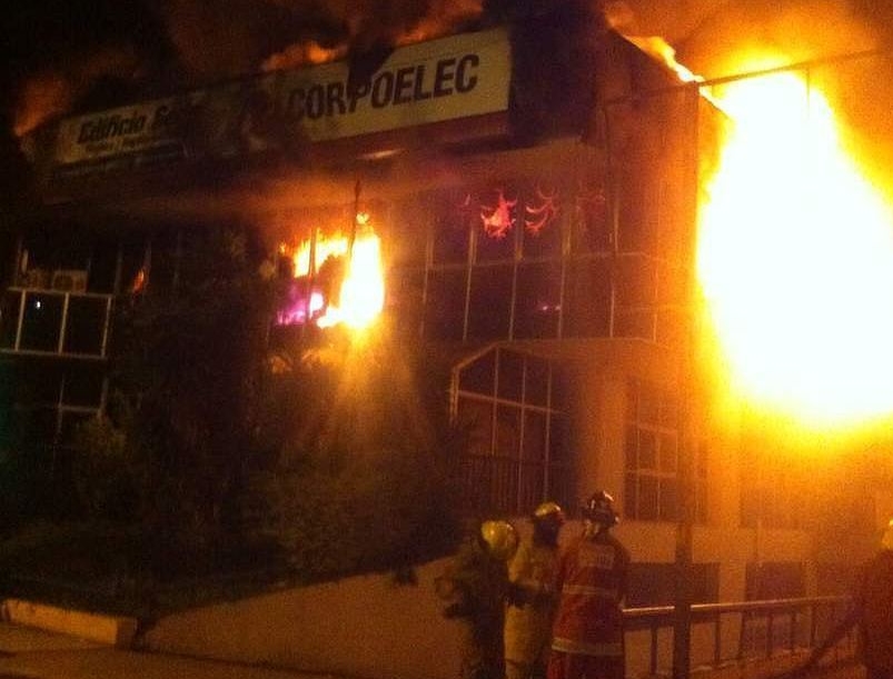 Motta Domínguez denuncia que incendio en Corpoelec Táchira fue provocado