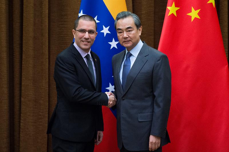 China rechaza preocupación de EEUU sobre vínculos con Venezuela