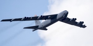 Un mensaje para Irán: Dos bombarderos B-52 de EEUU vuelan sobre el Golfo