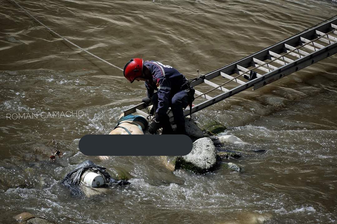 Hallaron cadáver en el río Guaire a la altura de Chuao (Fotos)