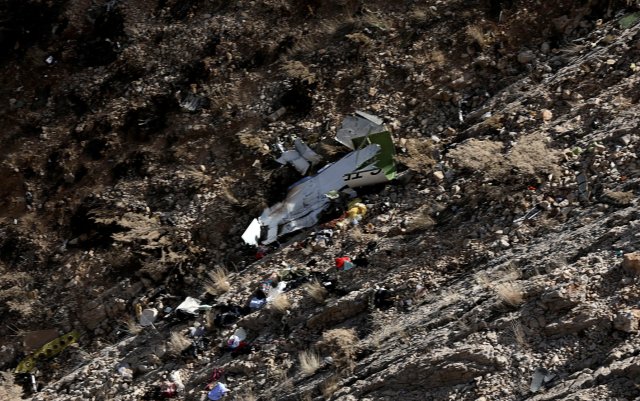 Una vista muestra el sitio de un avión accidentado propiedad de la sociedad de cartera privada del empresario turco Huseyin Basaran, Irán, 12 de marzo de 2018. REUTERS / Tasnim News Agency