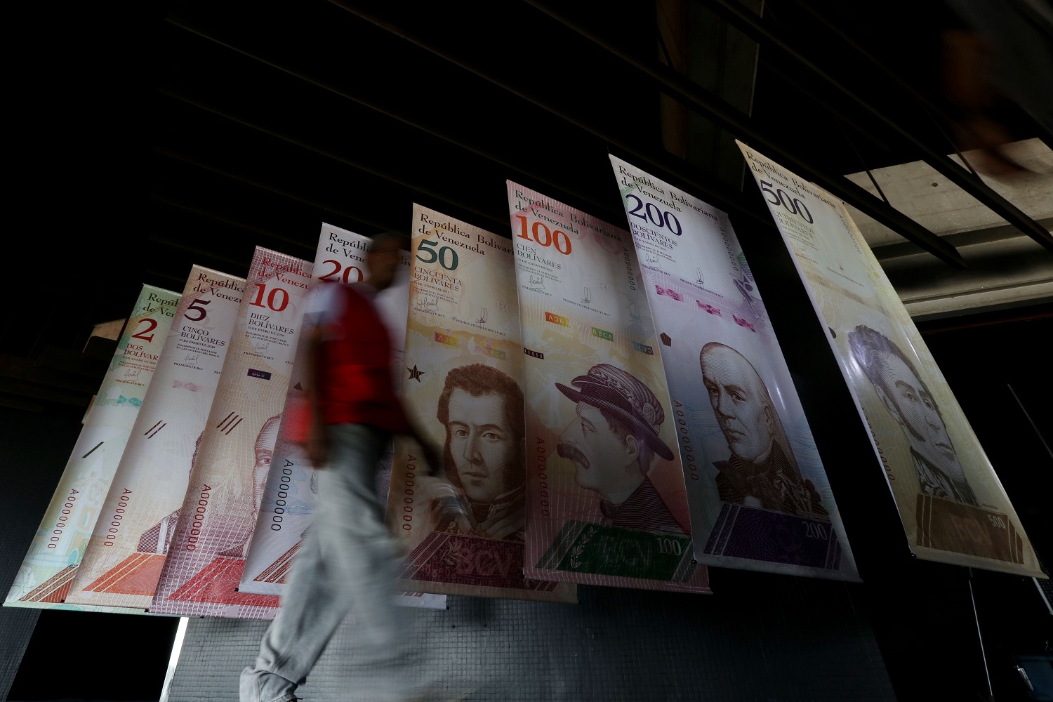BCV determinará los billetes y monedas actuales que circularán junto al nuevo cono monetario