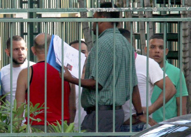 Foto: Se suman tres venezolanos detenidos por migración de Trinidad y Tobago / Newsday.co.tt