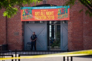 Al menos 20 heridos en tiroteo en festival de artes en EEUU