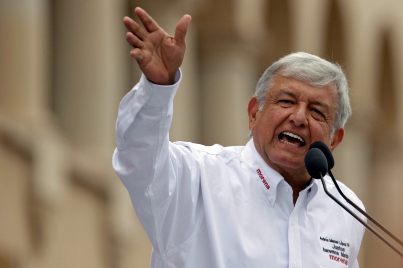 López Obrador consolida ventaja antes de comicios presidenciales en México, según encuesta