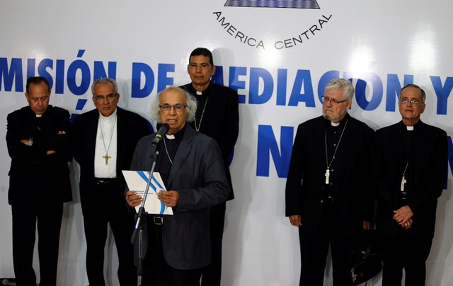 El cardenal católico Leopoldo Brenes habla durante una conferencia de prensa después de una reunión con el presidente de Nicaragua, Daniel Ortega, en Managua, Nicaragua, 7 de junio del 2018. REUTERS/Oswaldo Rivas