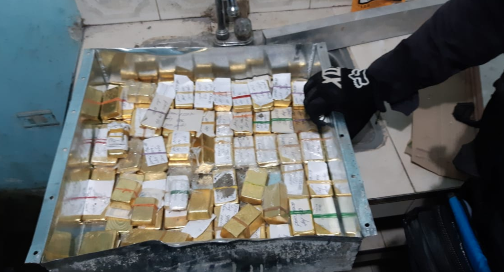 En Colombia incautan más de $ 2 millones en lingotes de oro al Clan del Golfo