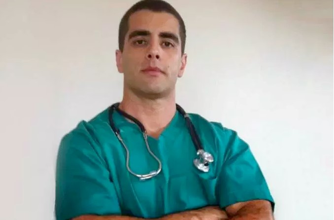 La fuga del “Dr. Bumbum” tras una trágica cirugía plástica clandestina en Brasil