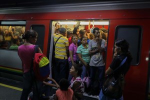 Metro de Caracas reinicia operaciones en medio del desastre eléctrico rojo #2Abr