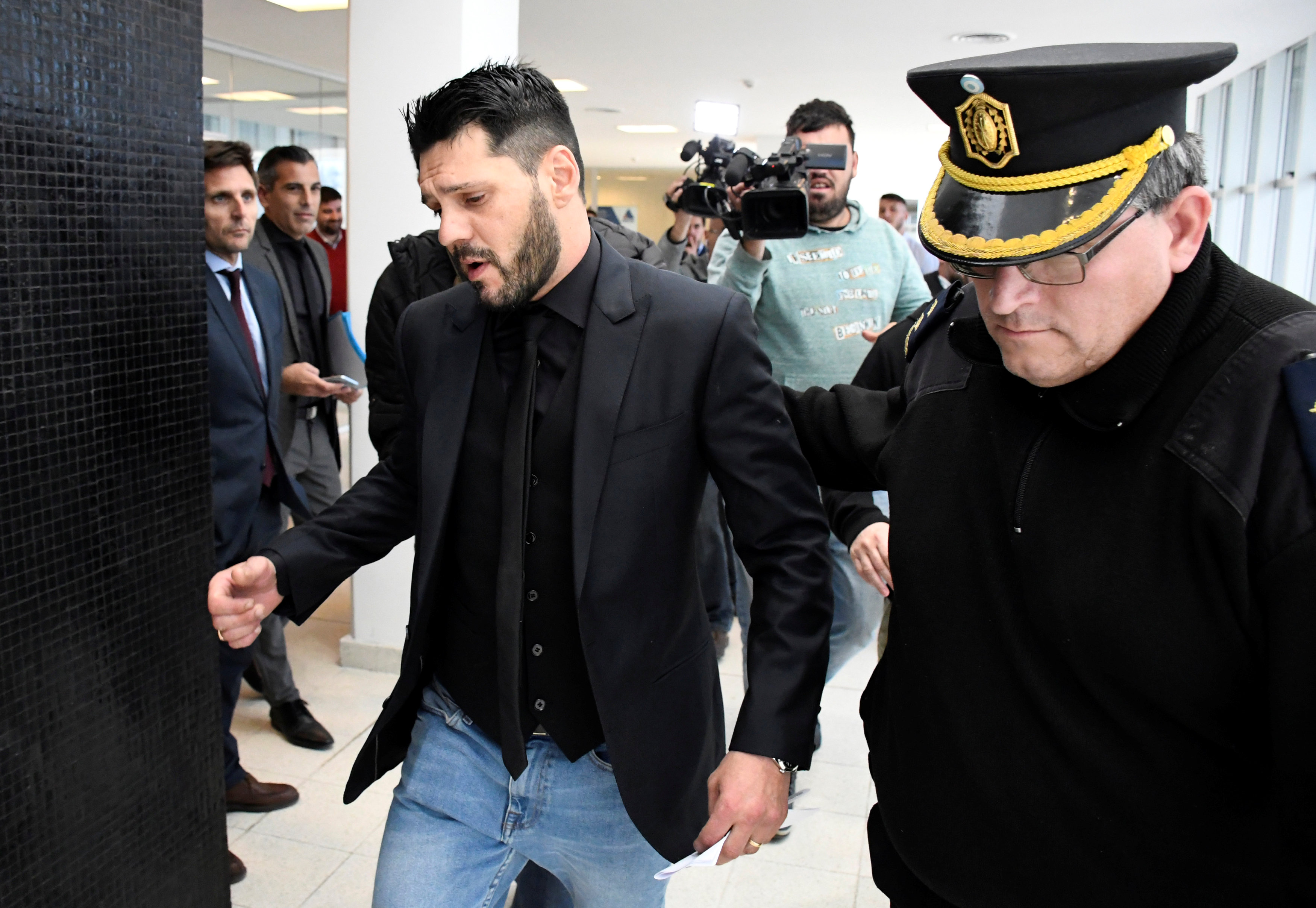 Hermano de Messi condenado a prisión por portación ilegal de arma