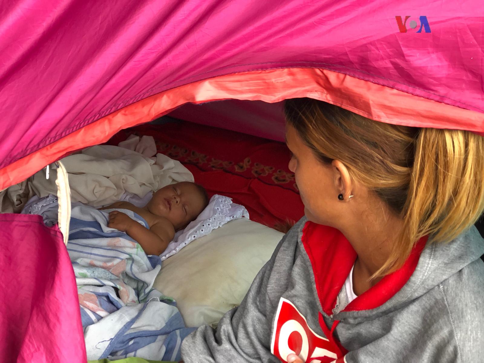 En Fotos: La historia de una venezolana que viajó embarazada hasta un campamento en Brasil