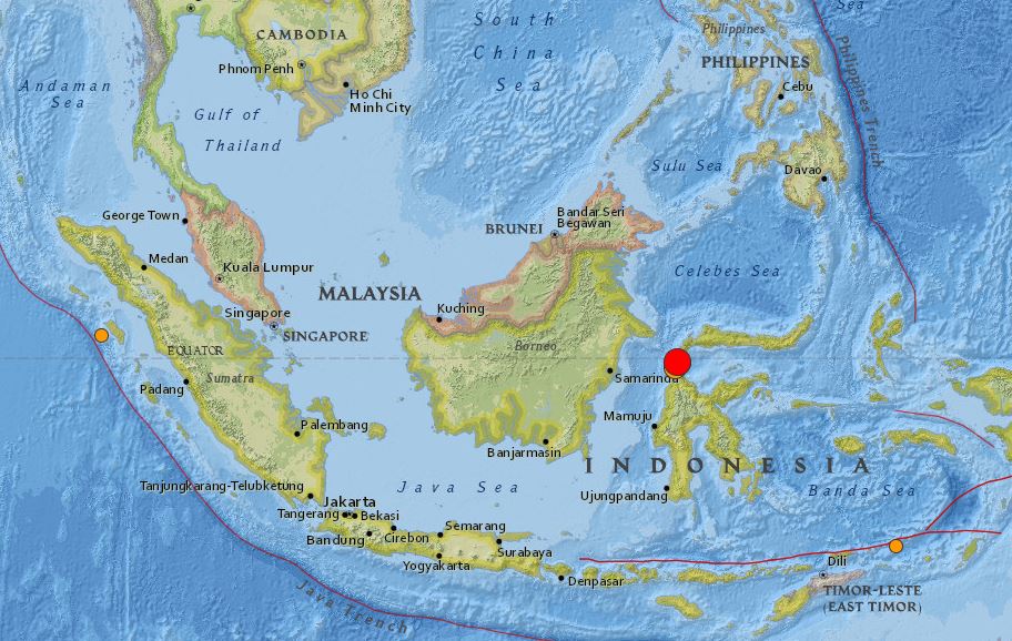 Terremoto de 7,5 sacude Indonesia y activan alerta de tsunami