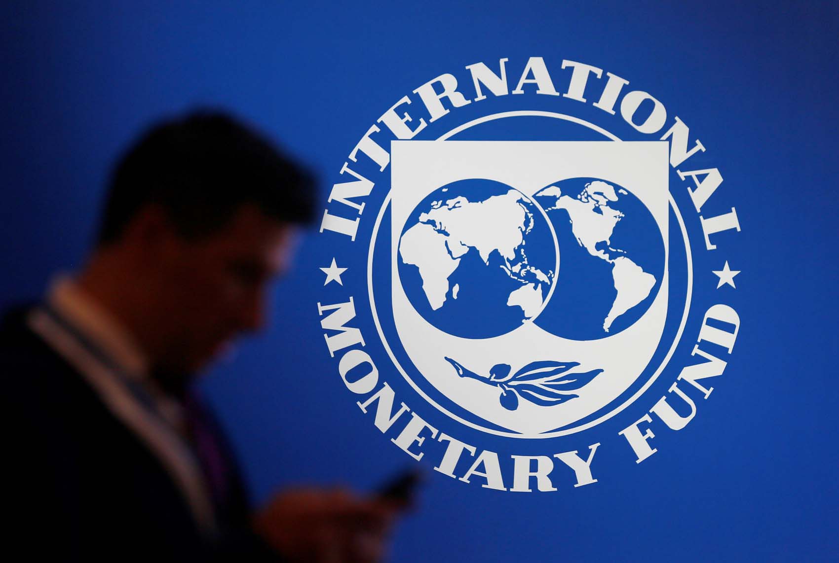 FMI asegura que la economía mundial podría caer hasta 0,2 % a causa del coronavirus