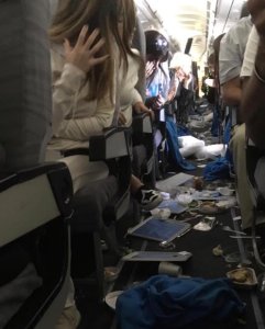 Fuerte turbulencia deja 15 heridos leves en vuelo de Aerolíneas Argentinas (Fotos y videos)