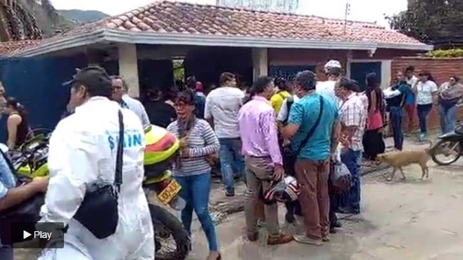 Conmoción en Colombia: Un estudiante asesinó a un compañero en plena obra escolar