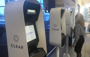 Biometria: Delta agiliza el paso por líneas de seguridad en EEUU