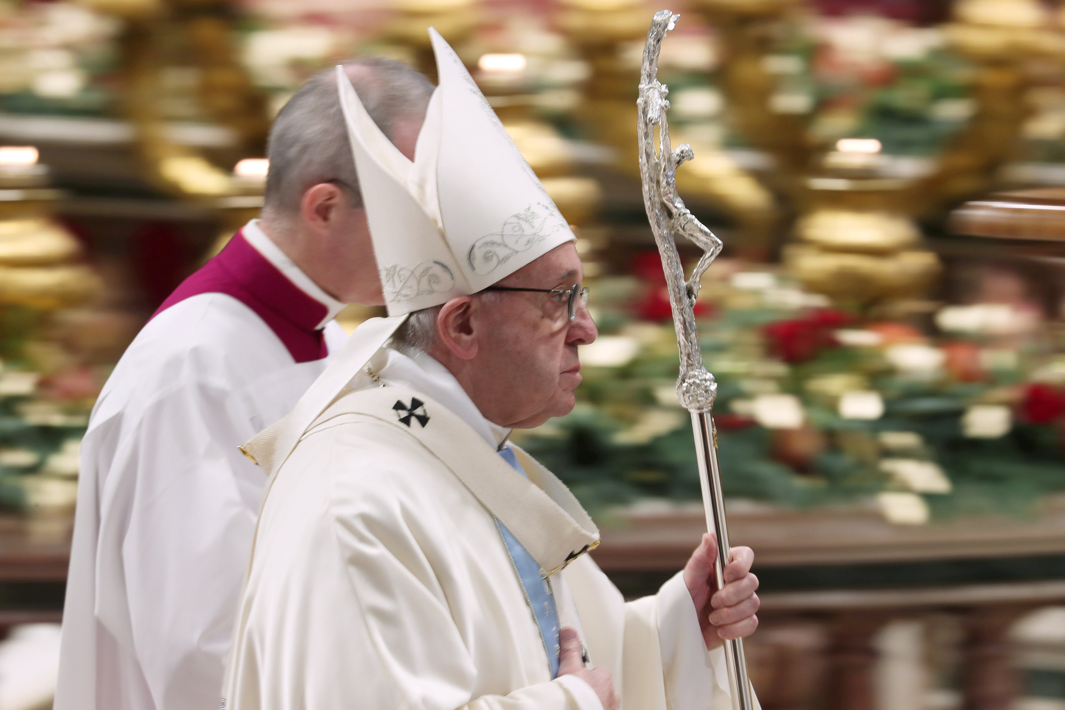 El Papa pidió en Año Nuevo una mirada materna ante un mundo desunido y con soledad