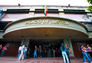 Privativa de libertad a 12 funcionarios del Sebin que detuvieron a Juan Guaidó